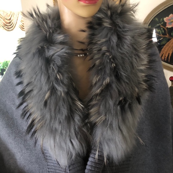 Laura Bernal shawl - Picture 2 of 6